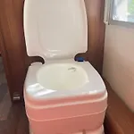 مكان تخييم Caravane En Fixe