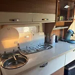 مكان تخييم Caravane En Fixe ماندوليو لا نابول