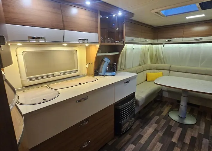 Camping Caravane En Fixe